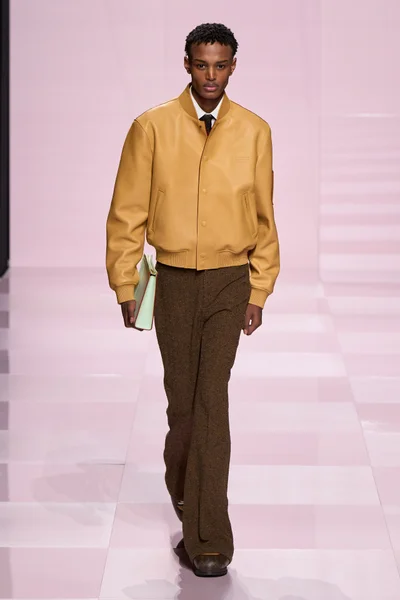 Look 13